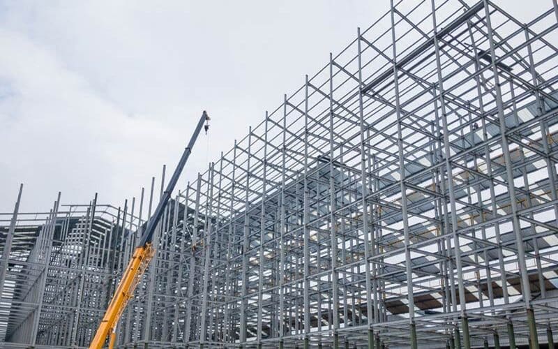 Cost-Effective Framed Steel Structure for Industrial Factories and Warehouses